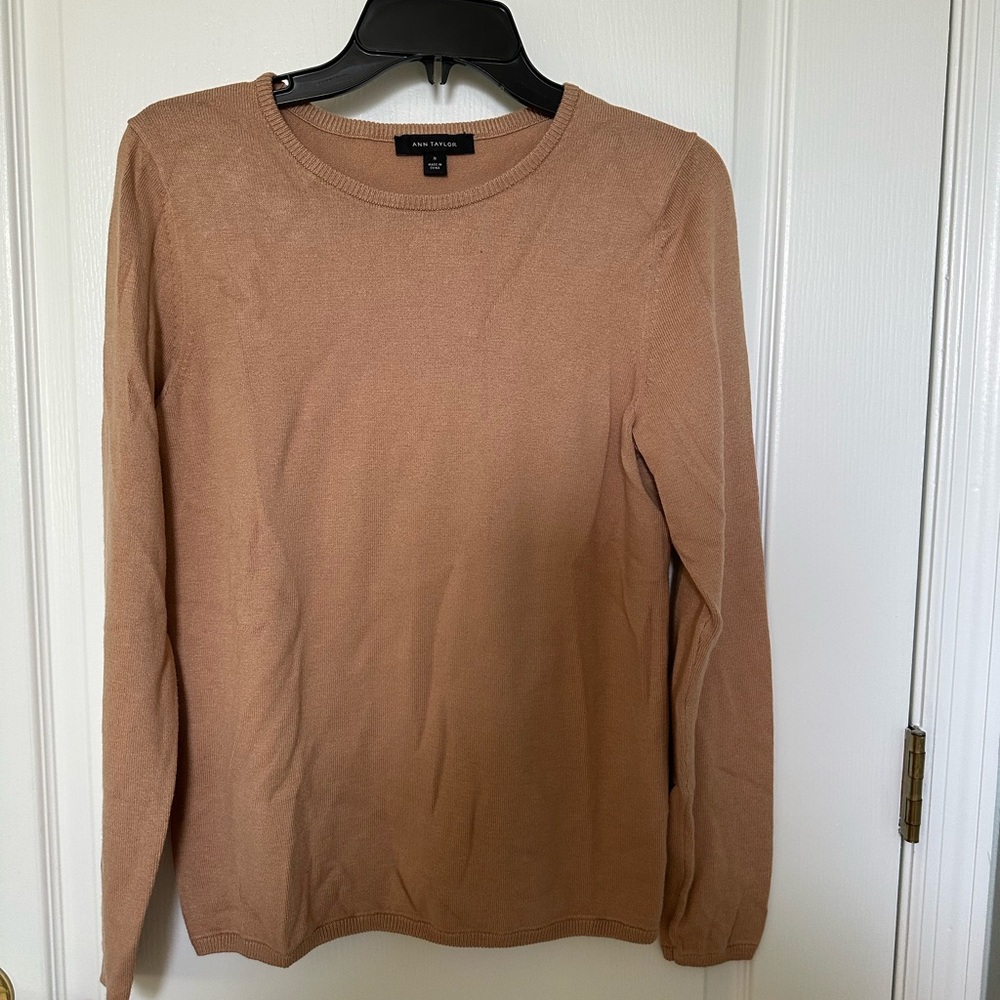 Ann Taylor Loft Tan Sweater Vintage style